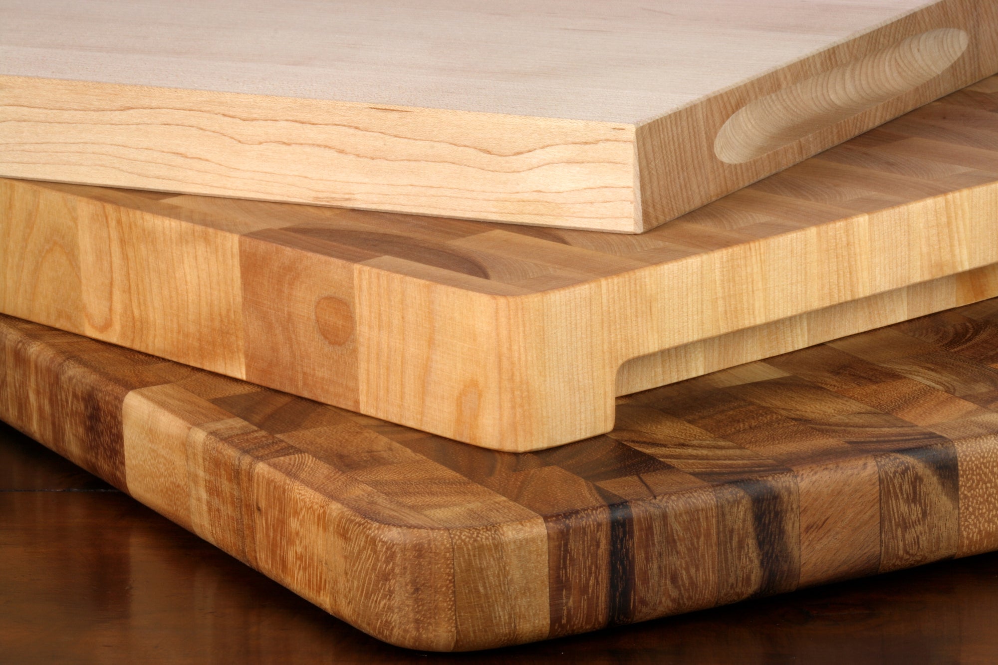What is the Best Gift to Give Someone Who Loves Charcuterie Boards?
