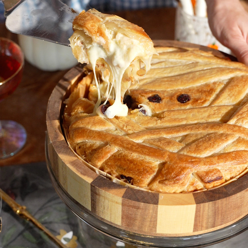 Halloween_BOO_baked_brie.webp?