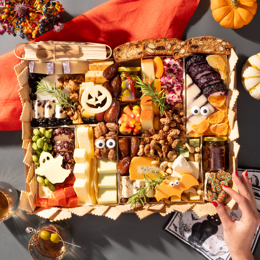 Halloween Large Cheese Board (No Meat)