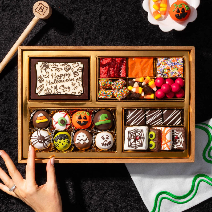 Halloween Classic Dessert Board