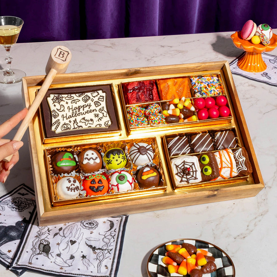 Halloween Classic Dessert Board