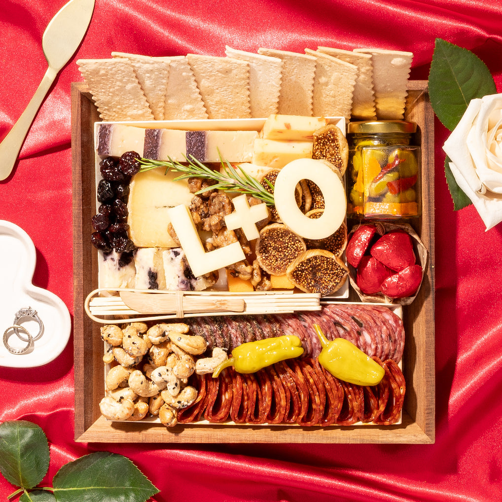 Holiday Charcuterie Gift Box – Tasteful Table Boards
